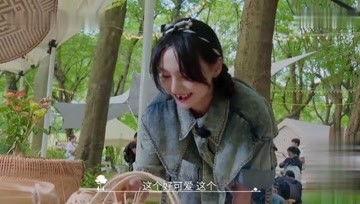 小义娱乐吃瓜,揭秘娱乐圈最新吃瓜事件,带你领略明星幕后故事