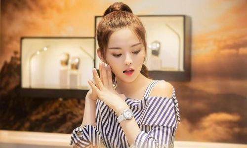 娱乐吃瓜小花助理